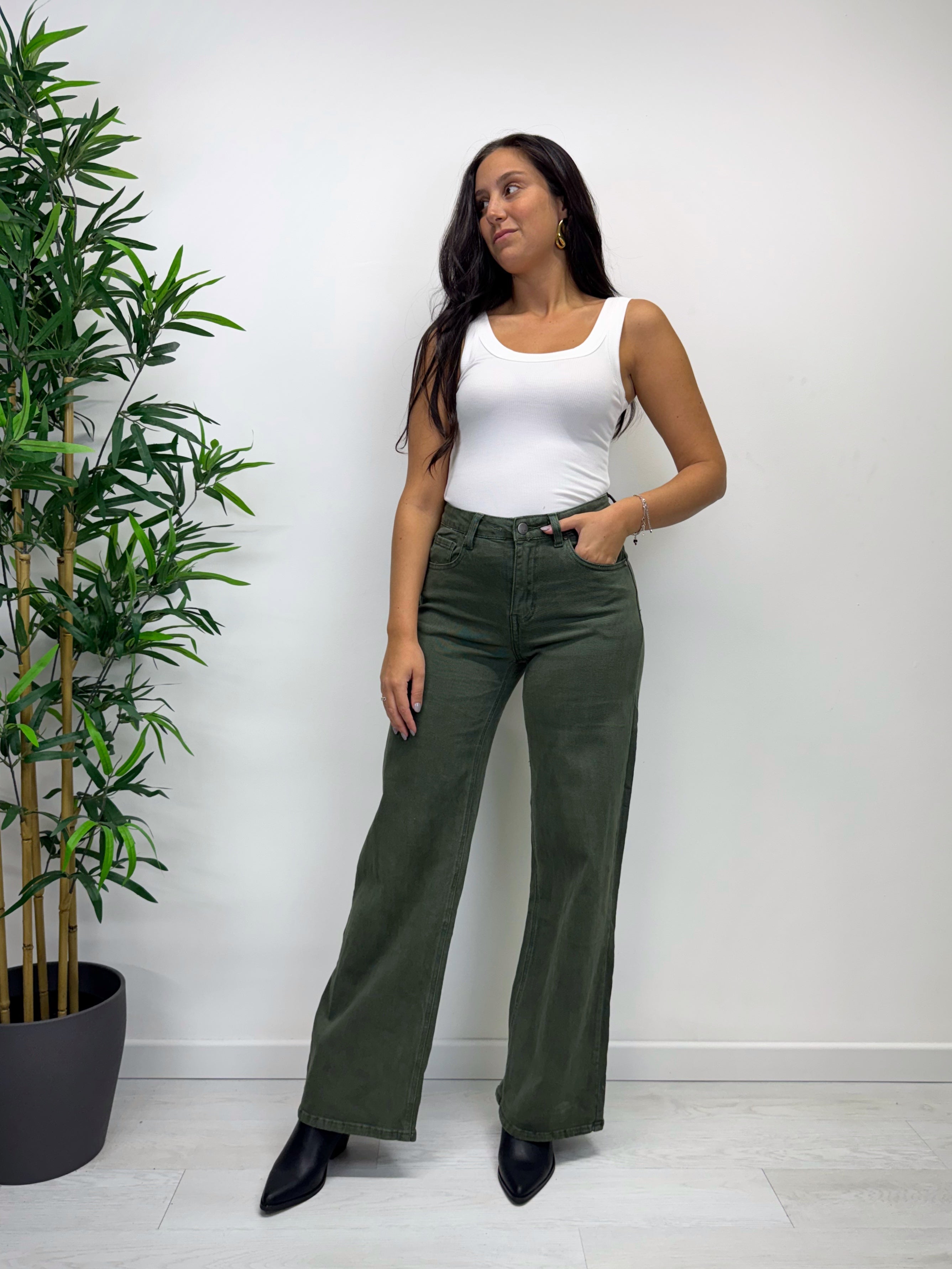 Jeans a palazzo verde militare