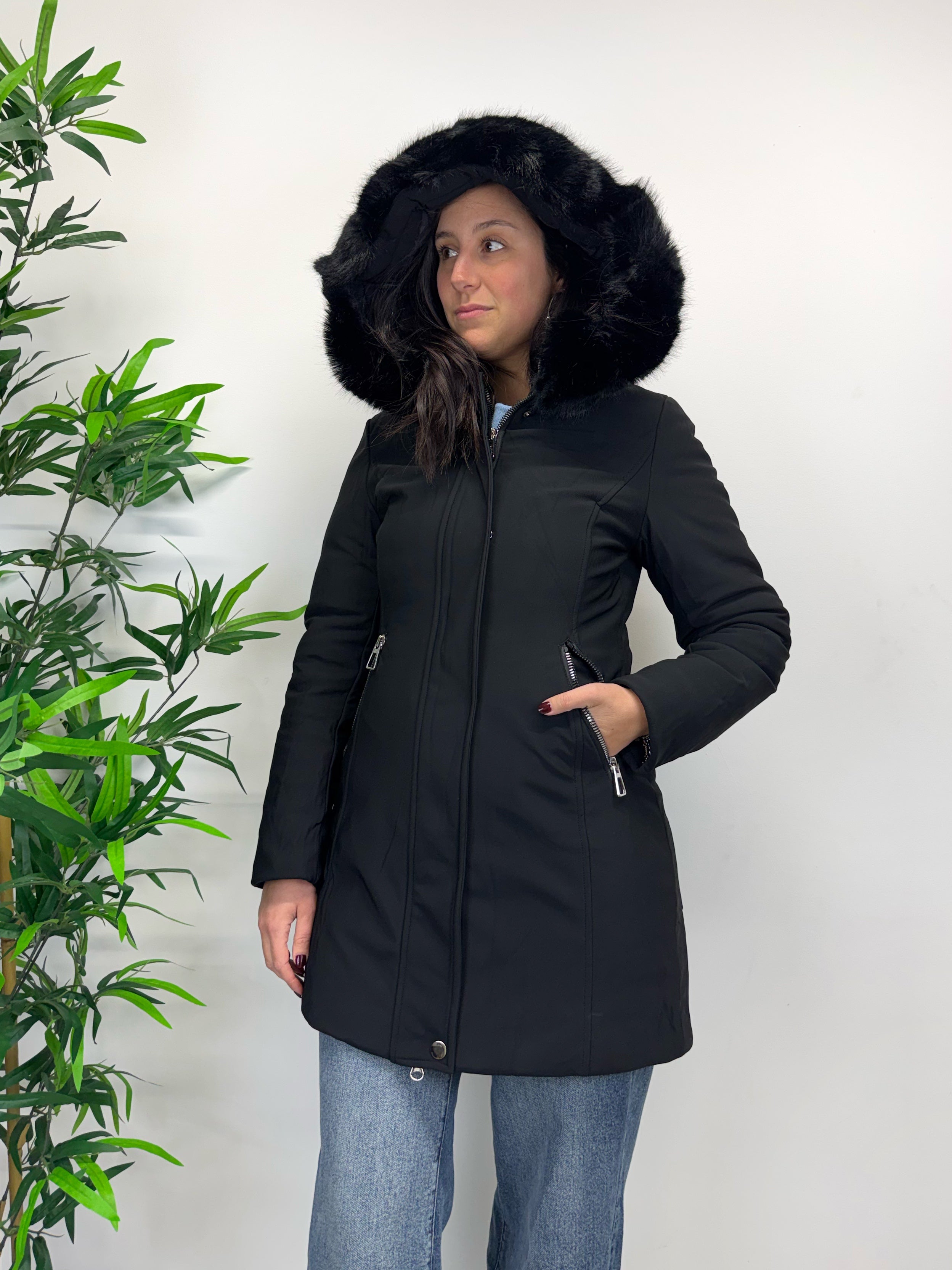 Parka slim fit con pelliccia removibile