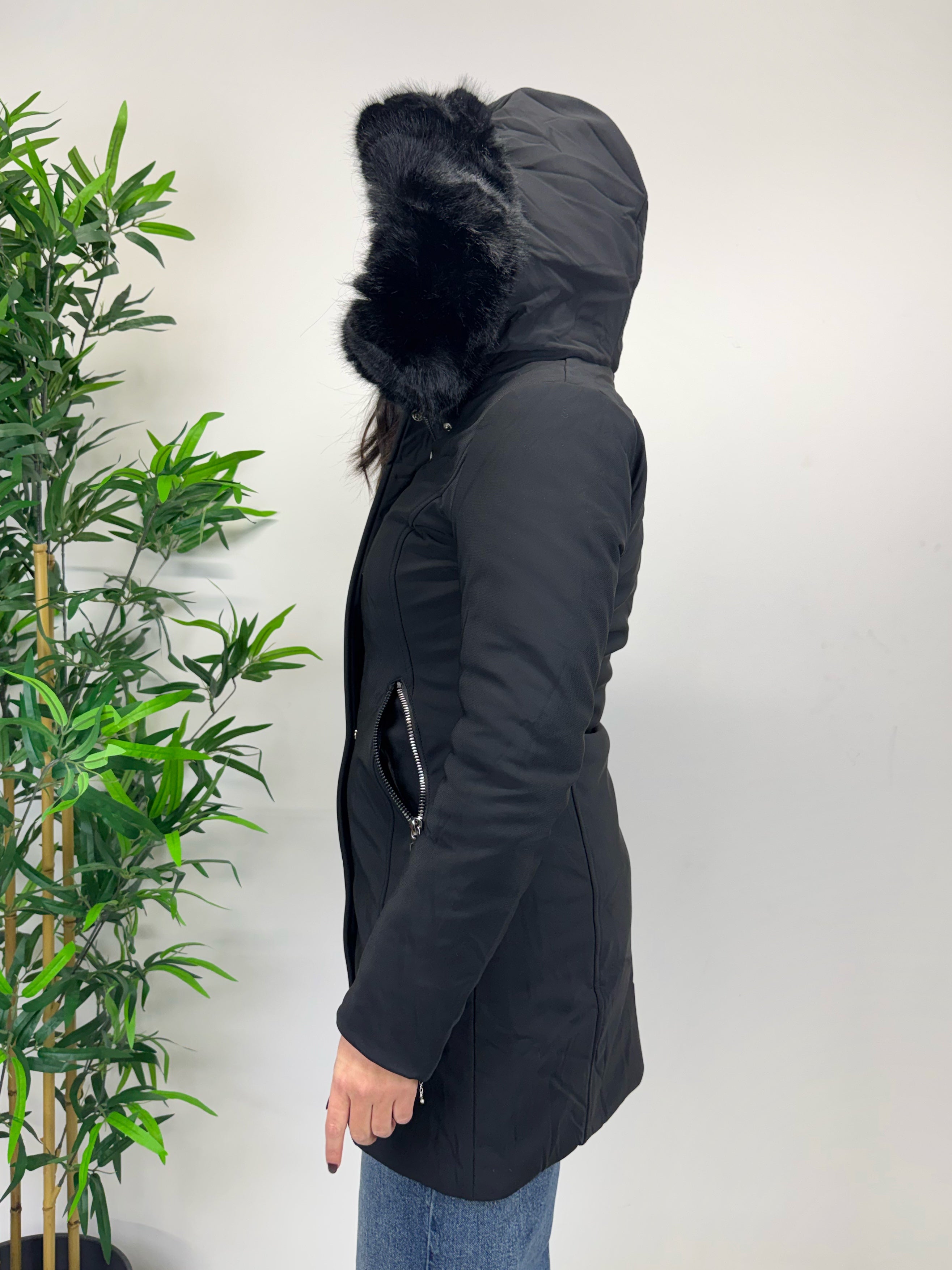 Parka slim fit con pelliccia removibile