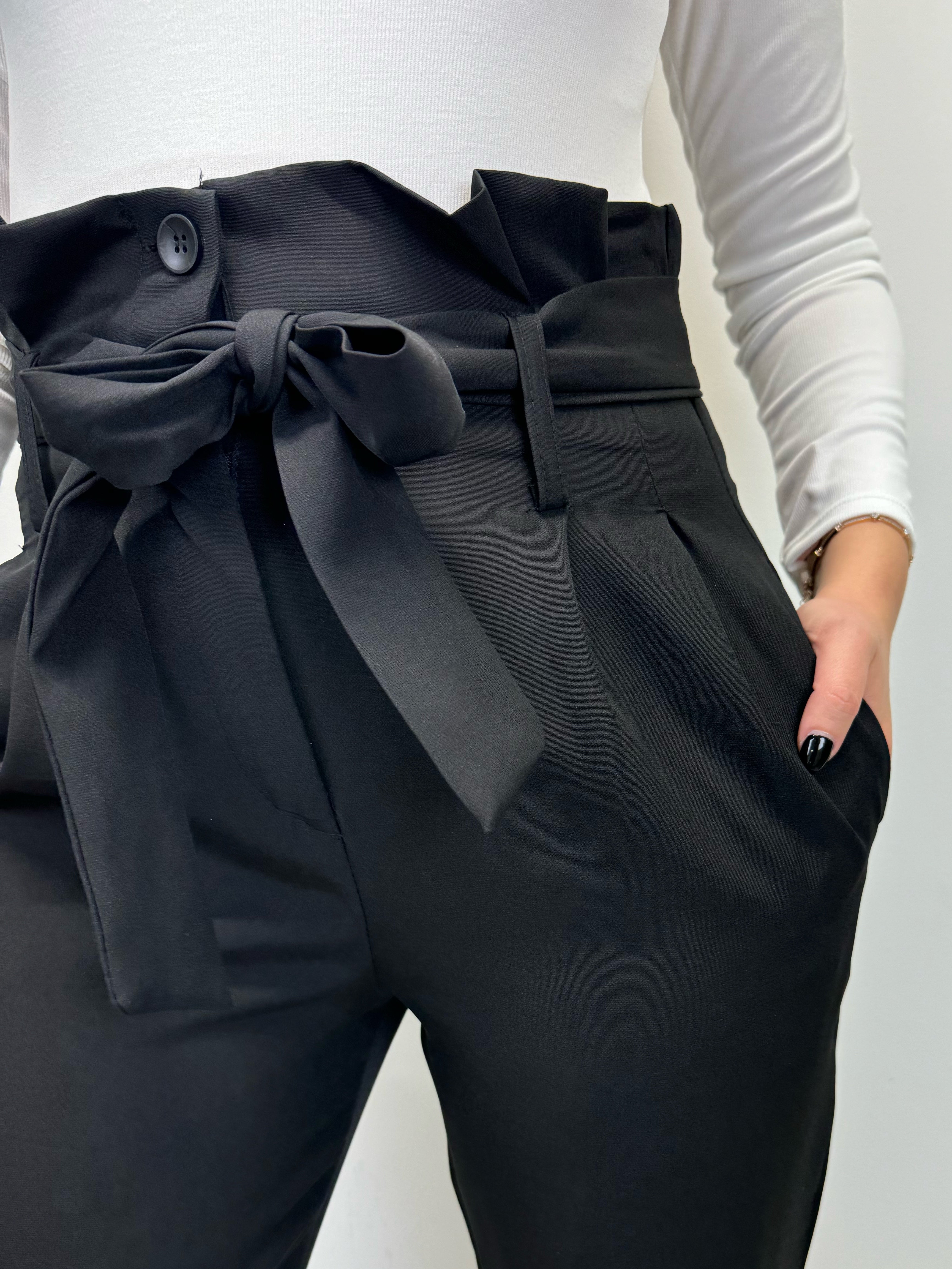 Pantaloni fiocco nero