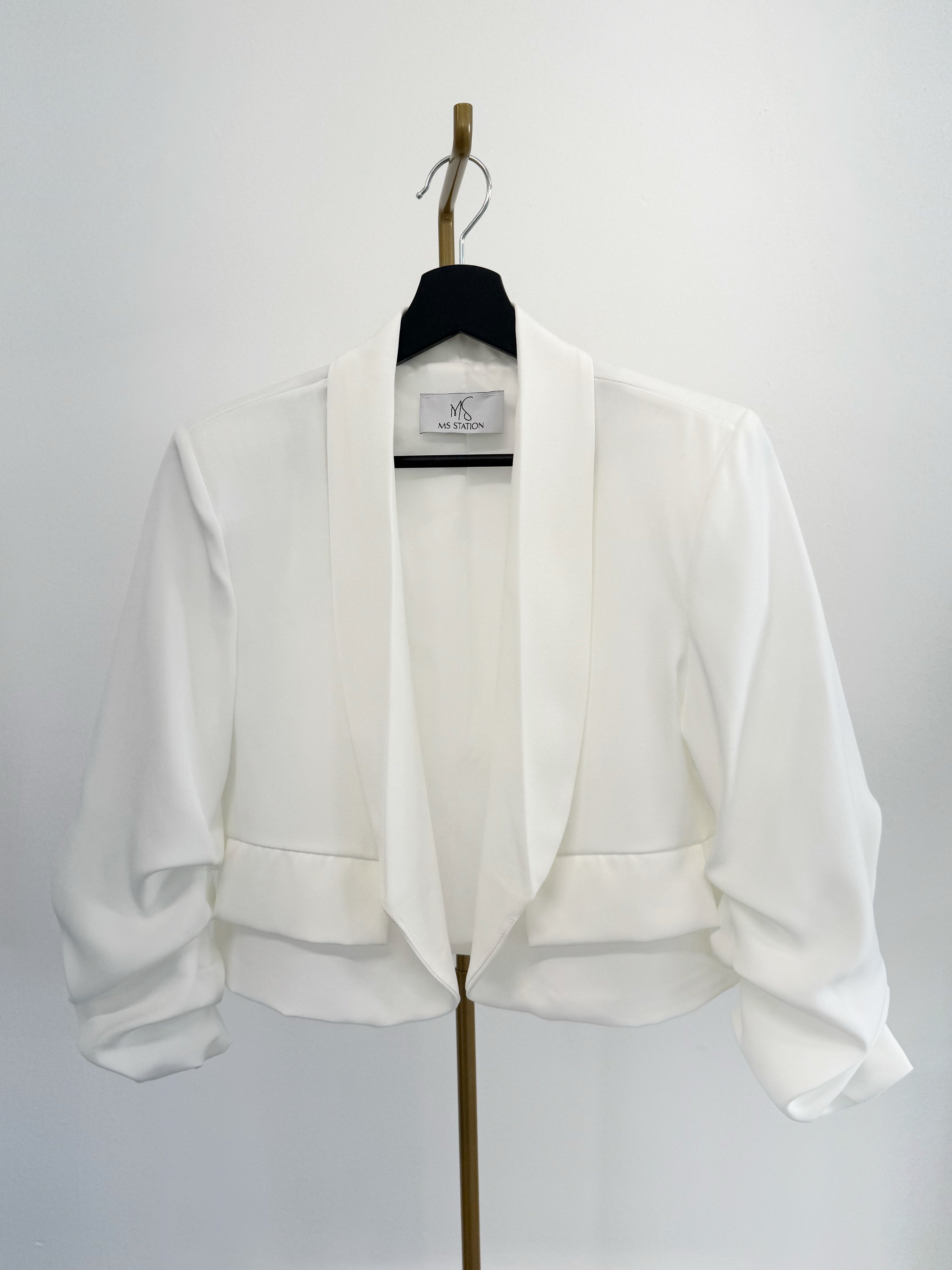Blazer crop con manica arricciata +colori