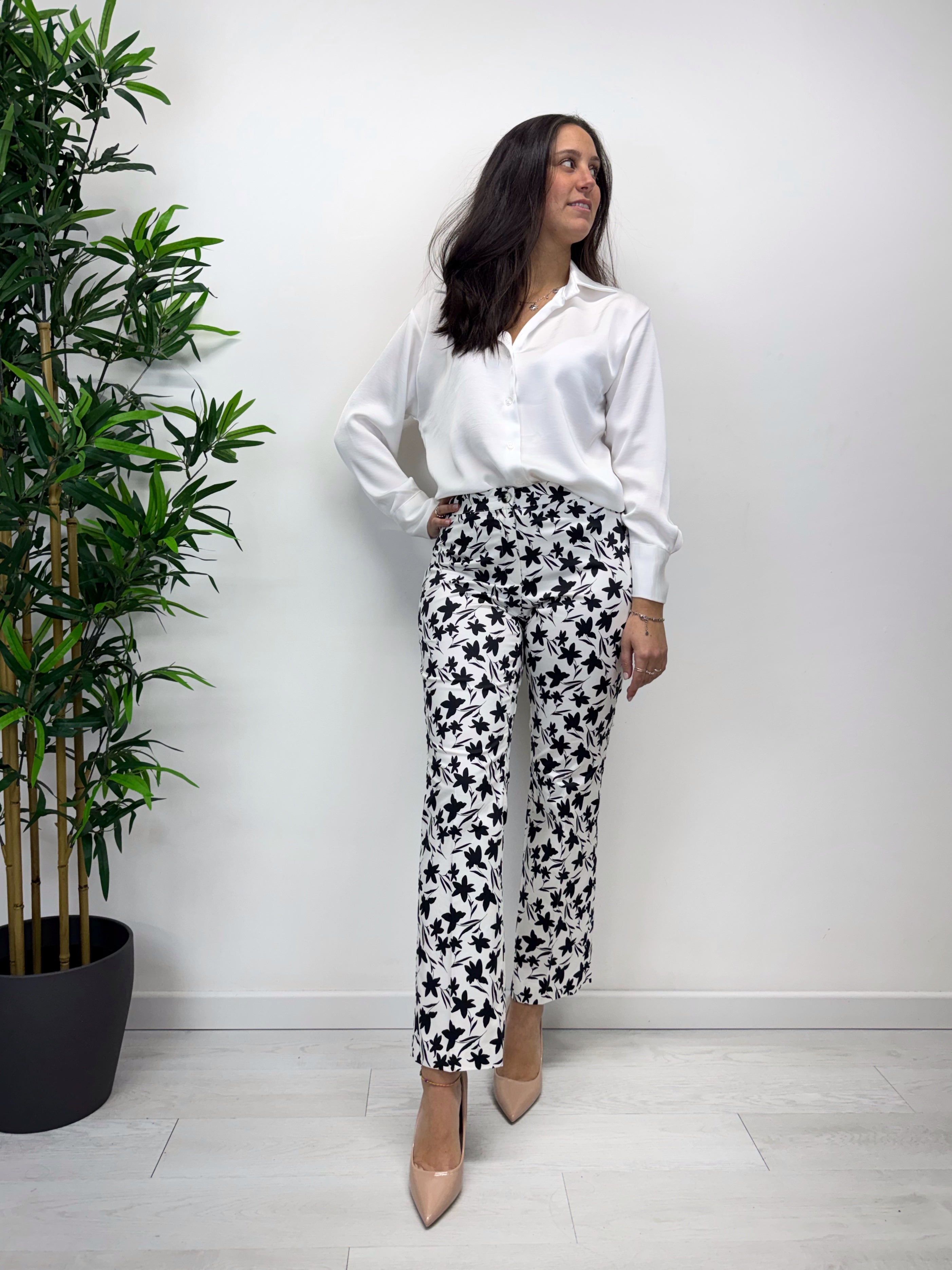 Pantaloni BLACK FLOWERS