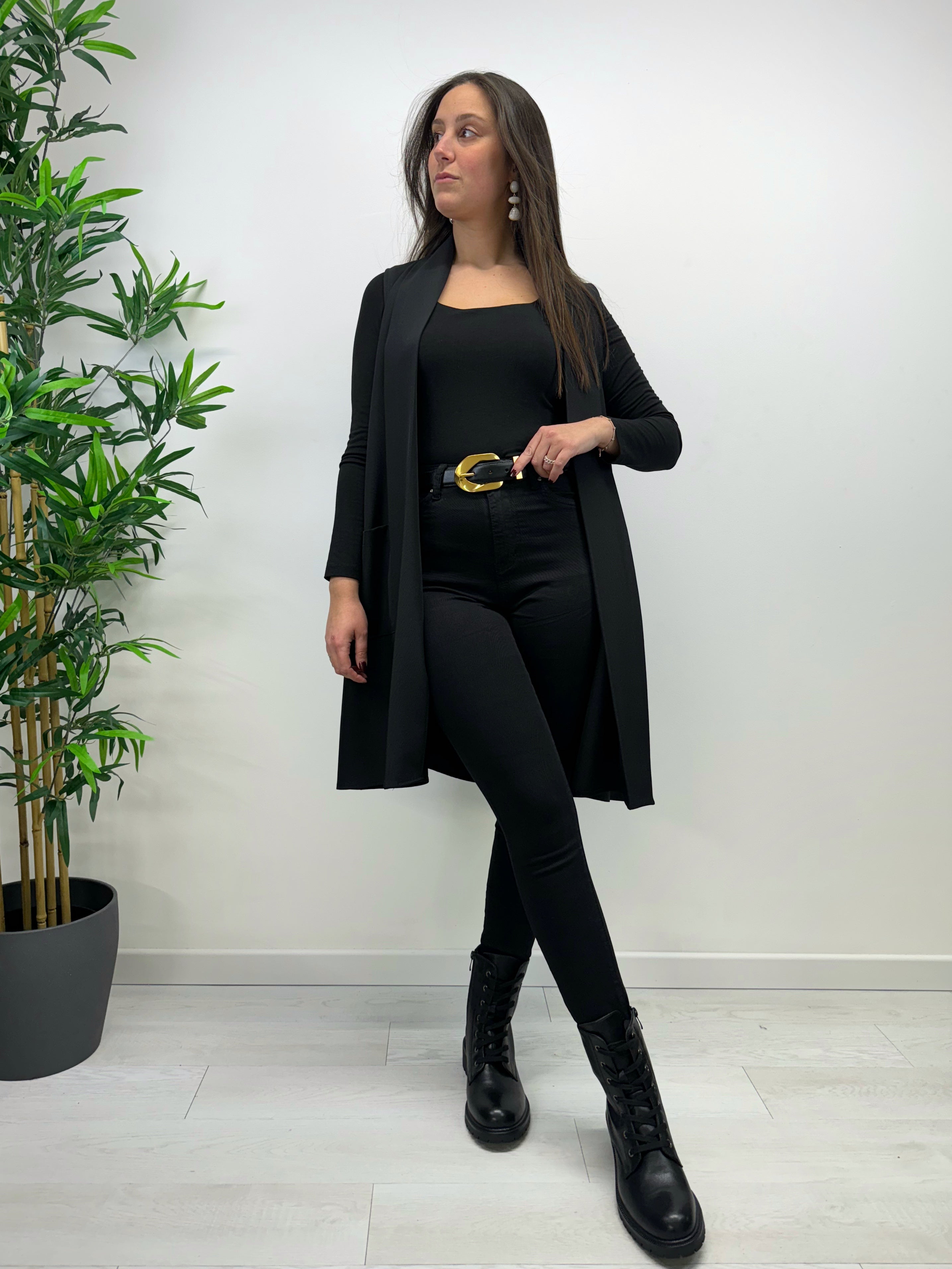 Skinny jeans neri a vita alta