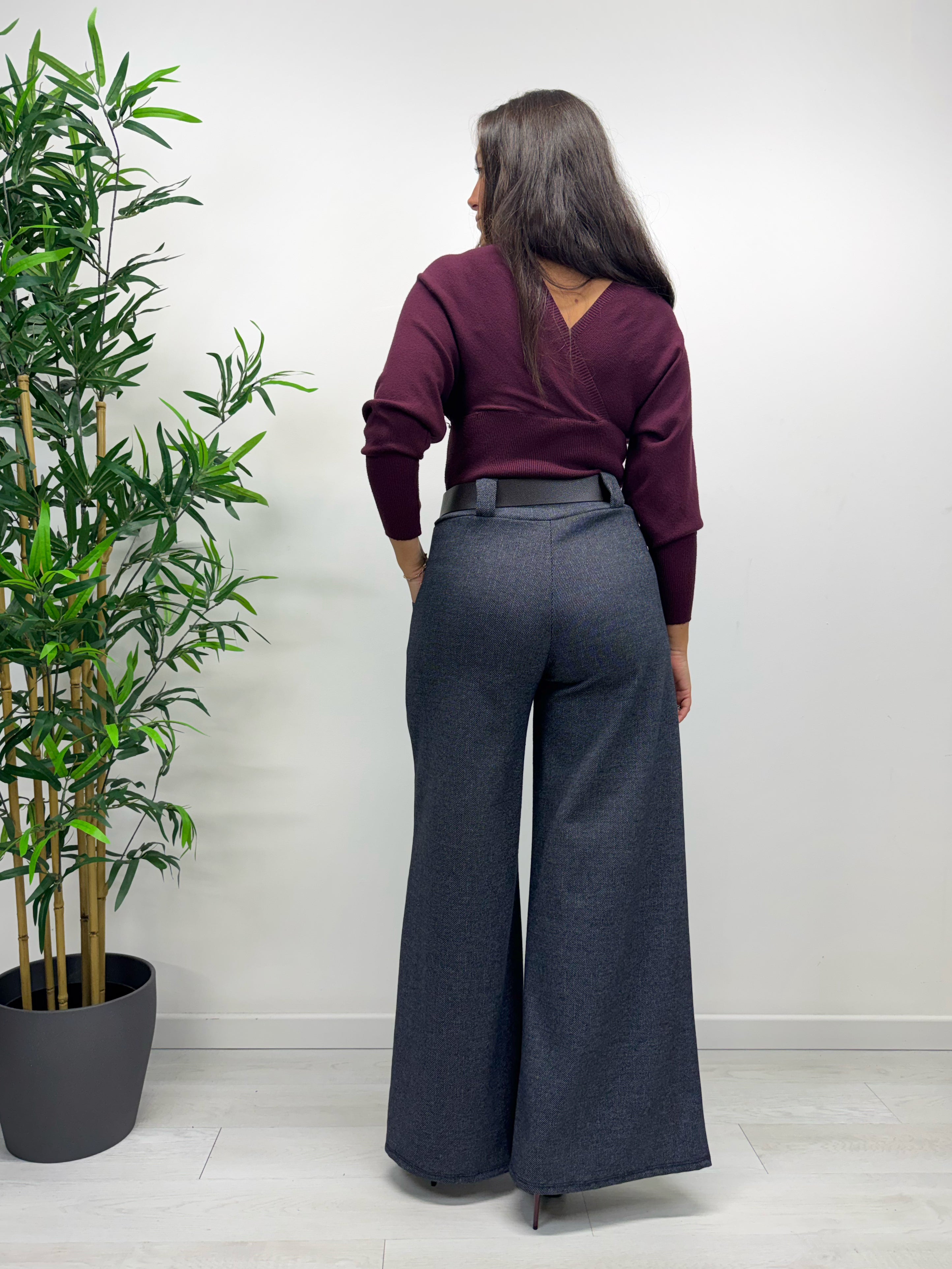 Pantaloni a palazzo spigati blu