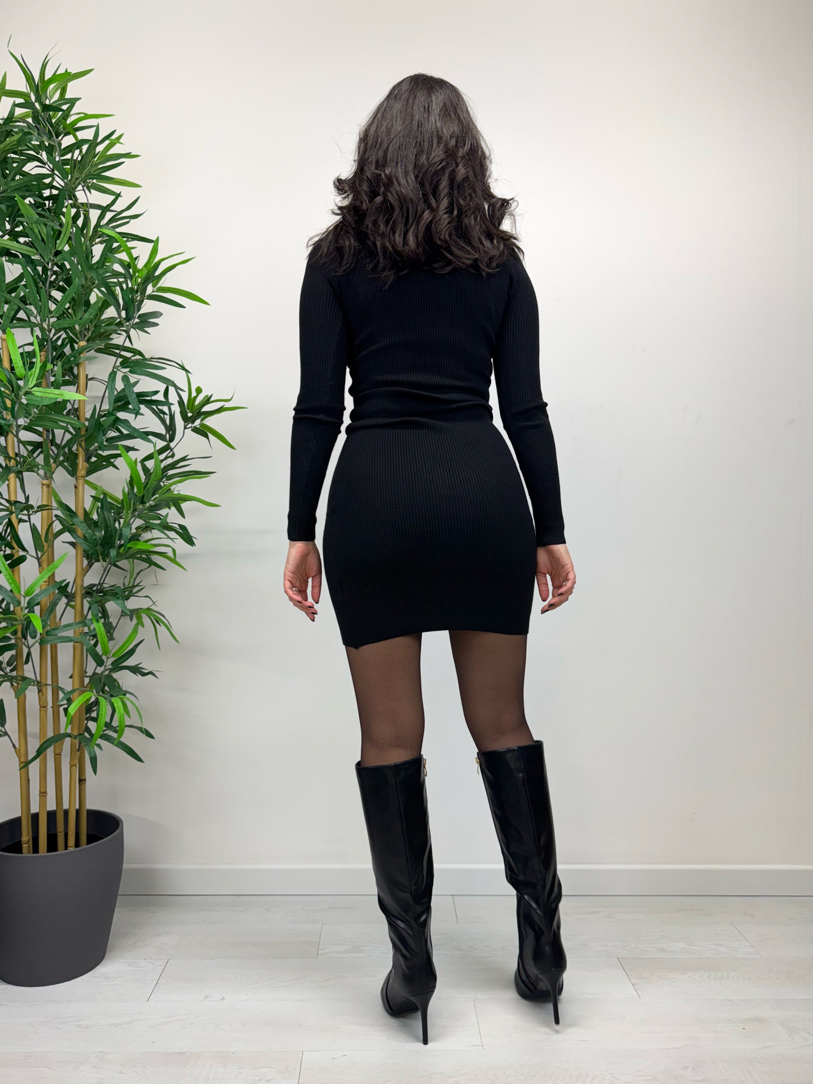 Abito dolcevita basic nero