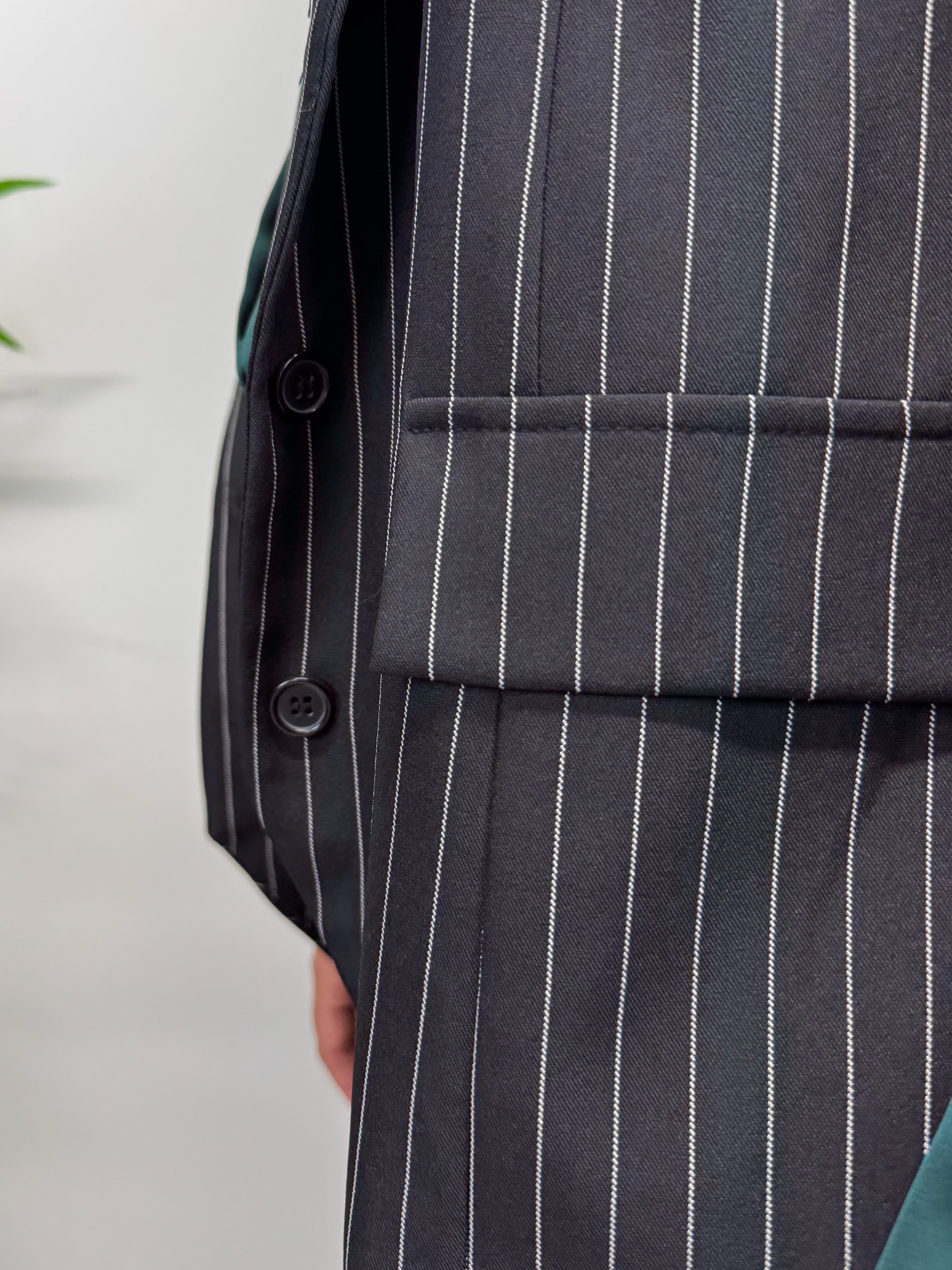 Gilet over NY nero