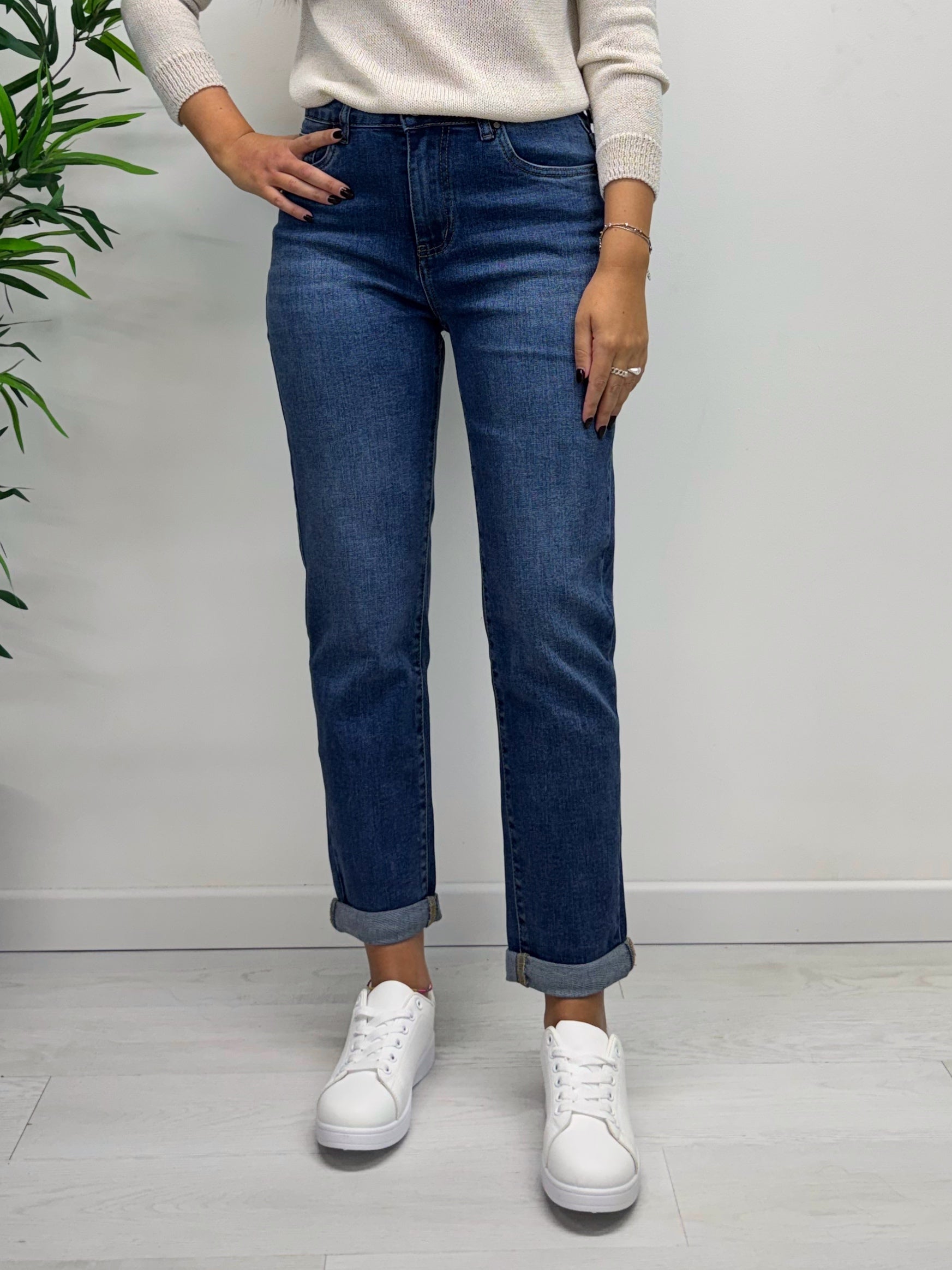 Jeans momfit lavaggio medio