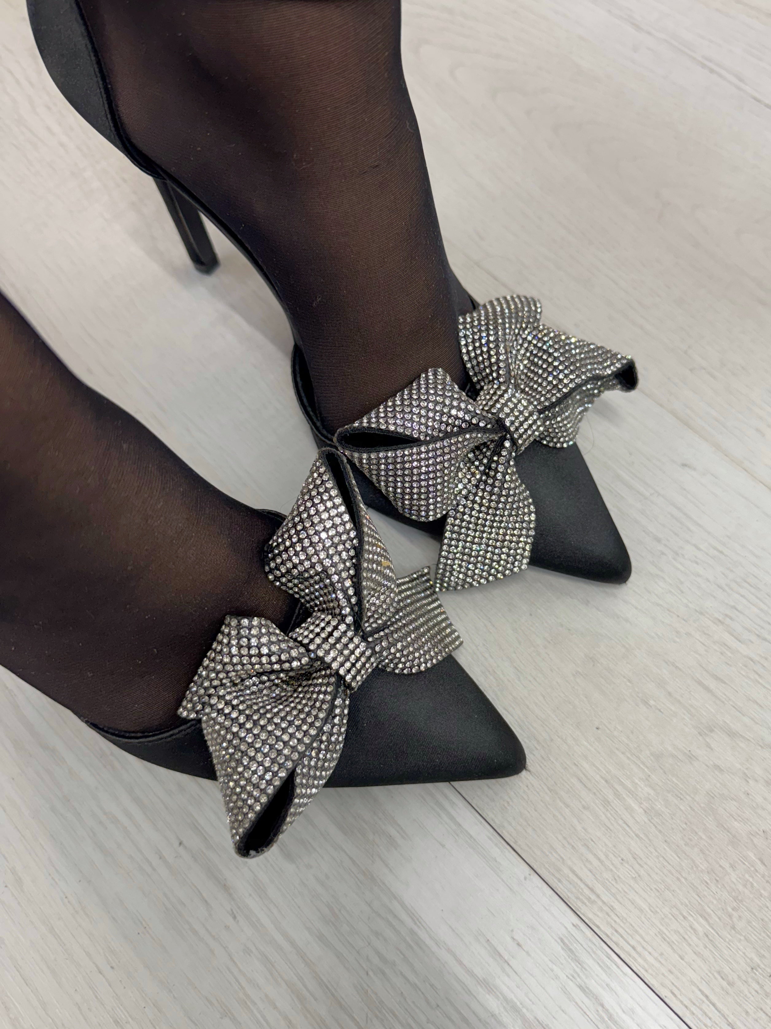 Decolletè con fiocchetto