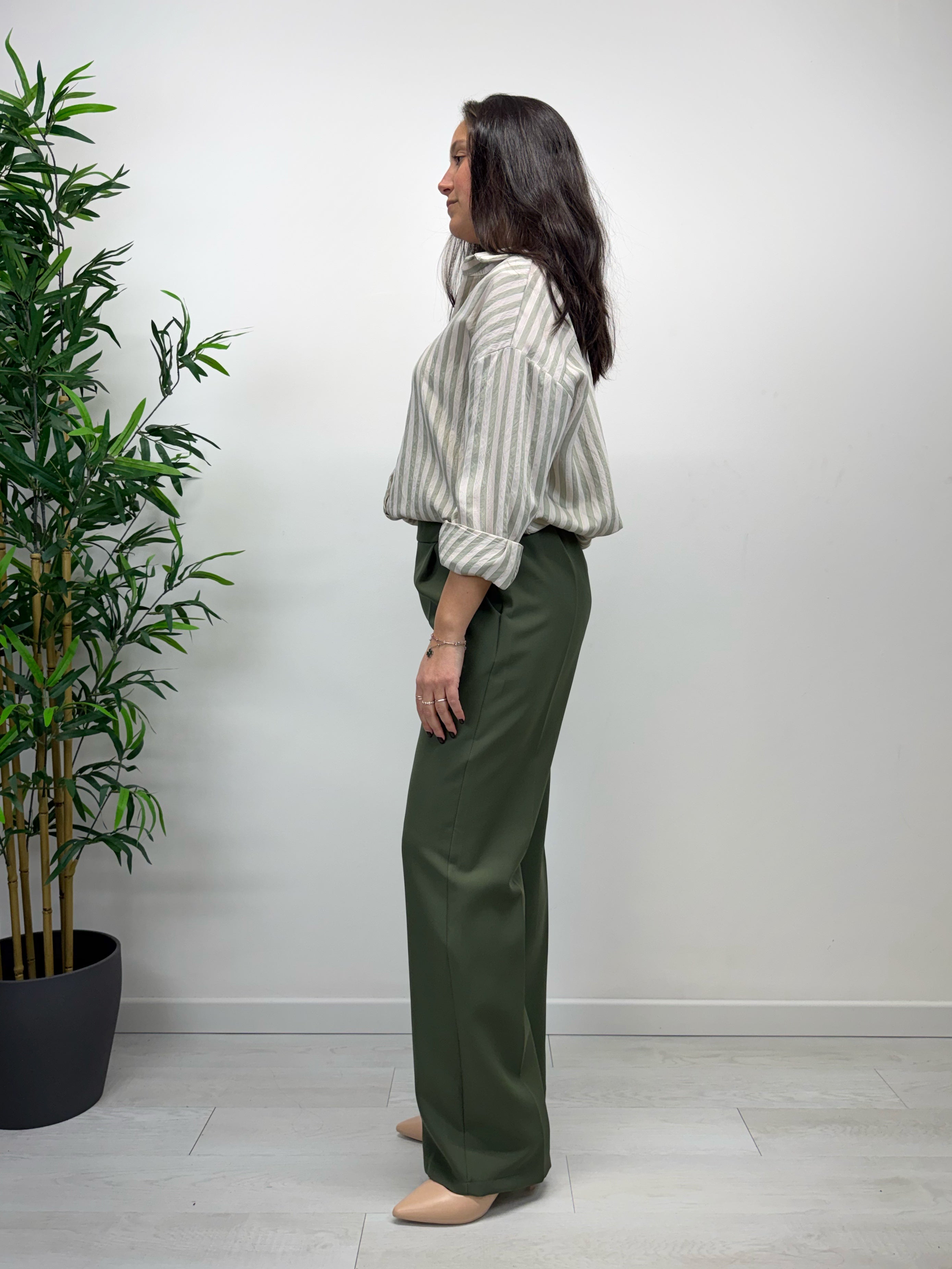 Pantaloni a palazzo DORA verde militare