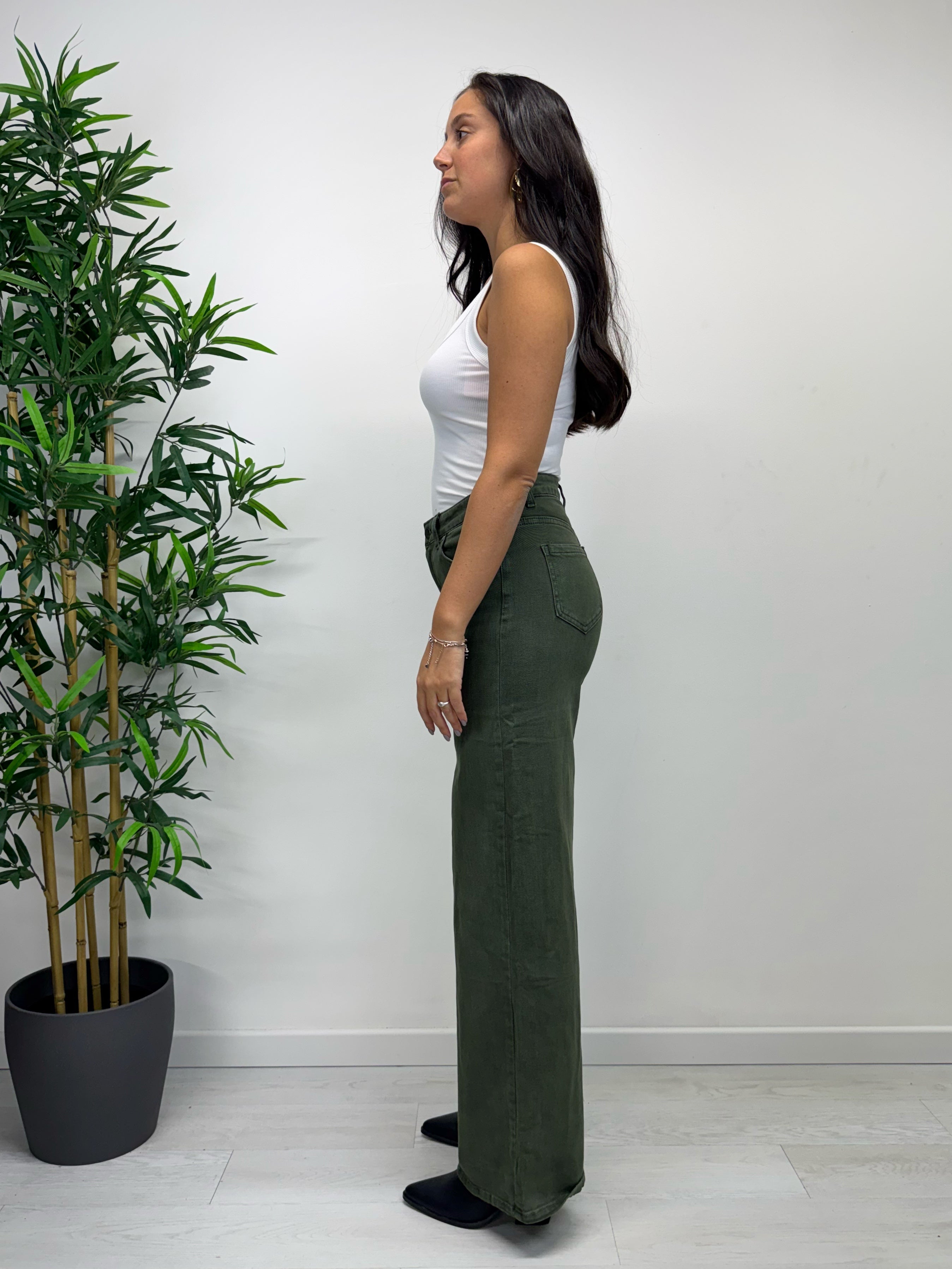 Jeans a palazzo verde militare