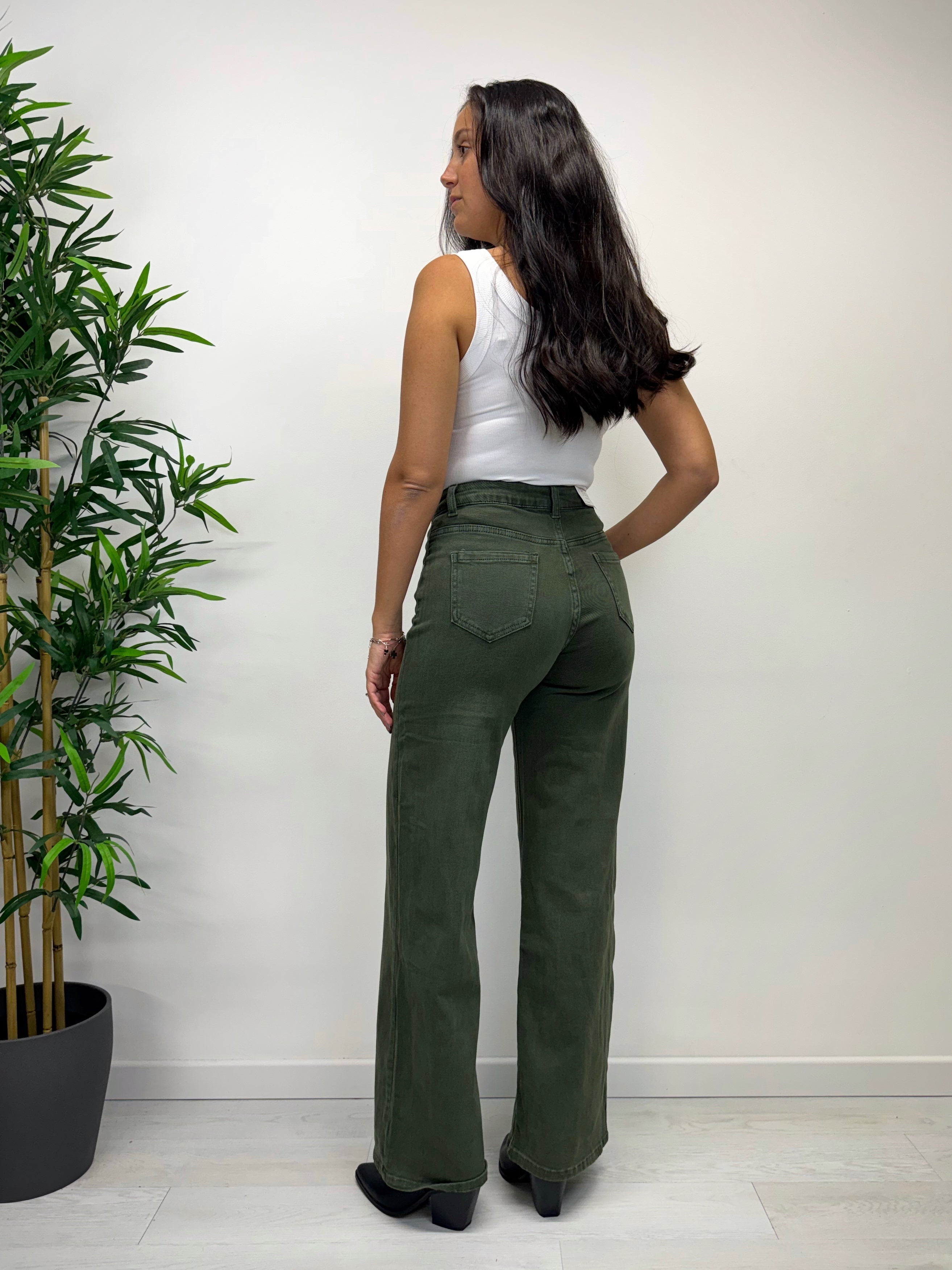 Jeans a palazzo verde militare