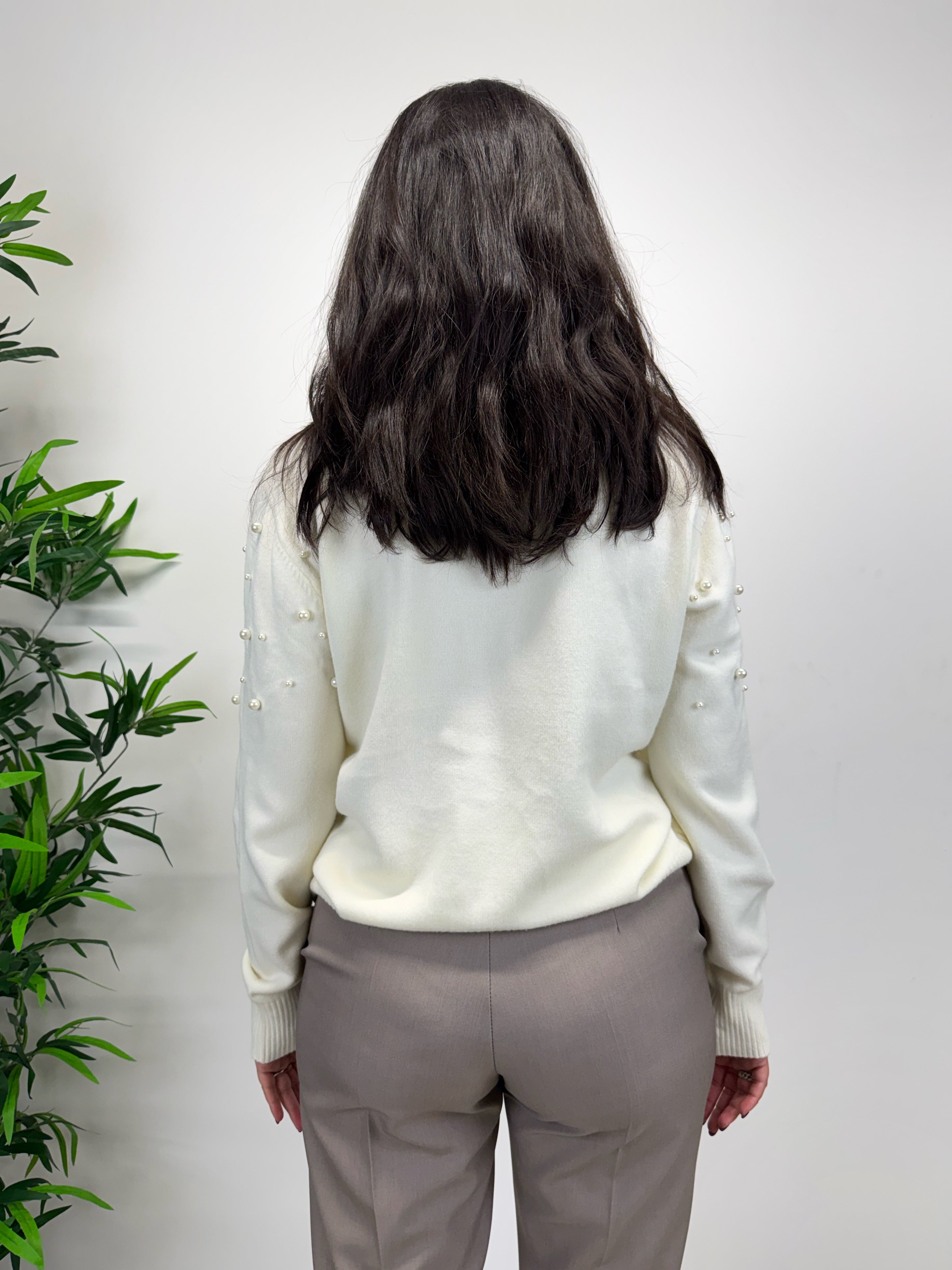 Maglioncino con perle panna