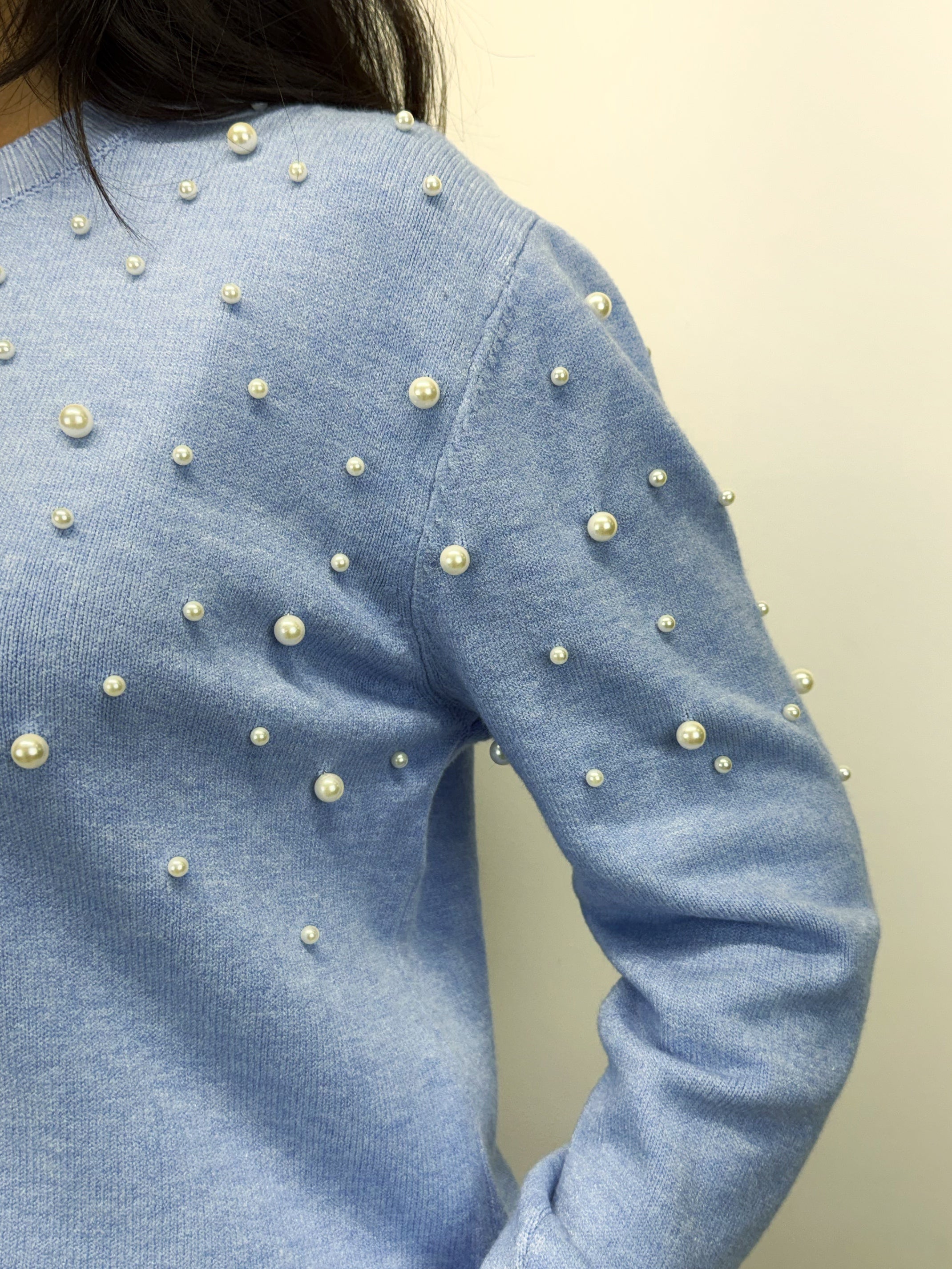 Maglioncino con perle ceruleo