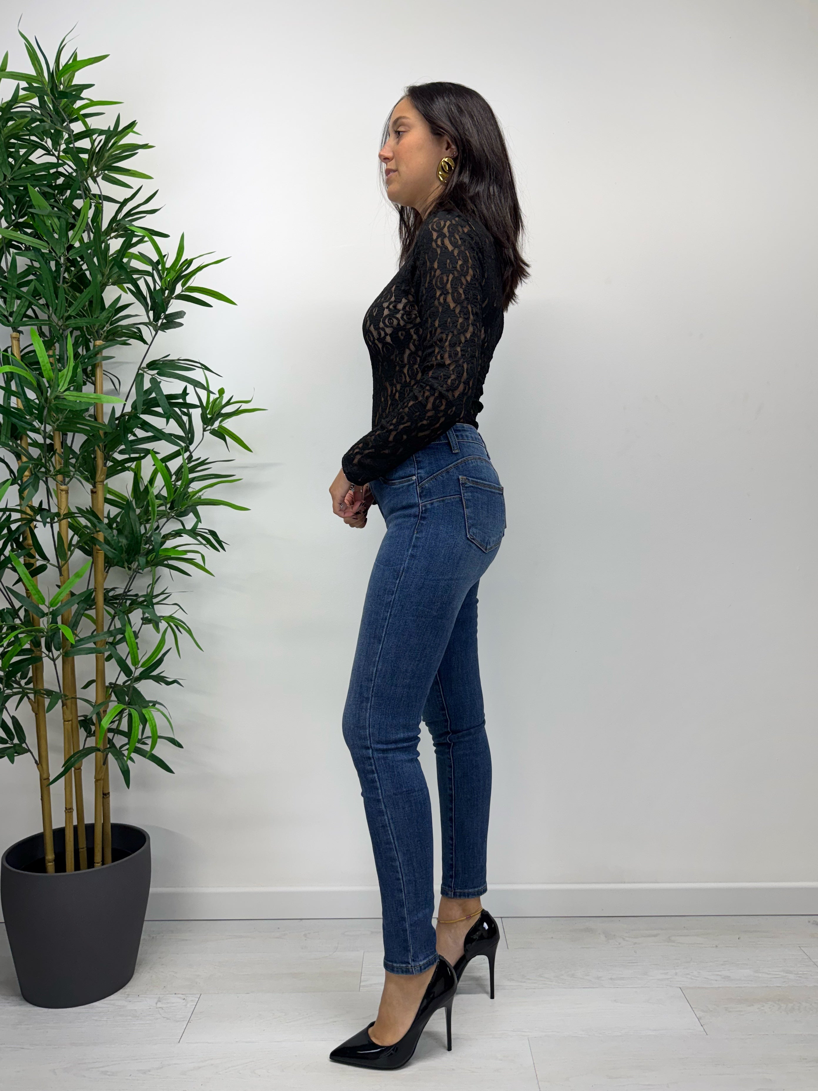 Skinny jeans lavaggio medio