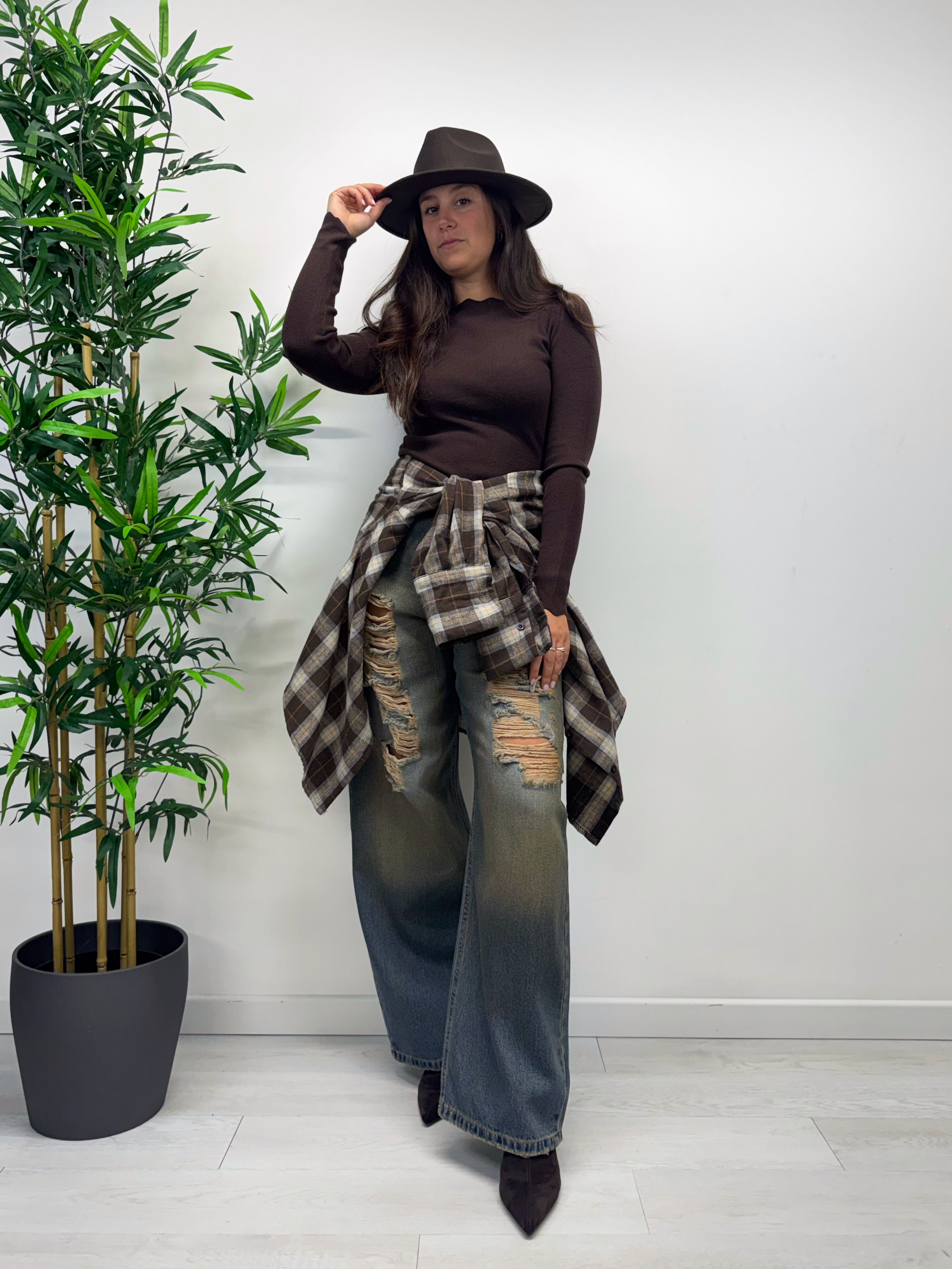 Jeans kikisix sabbiato con rotture the