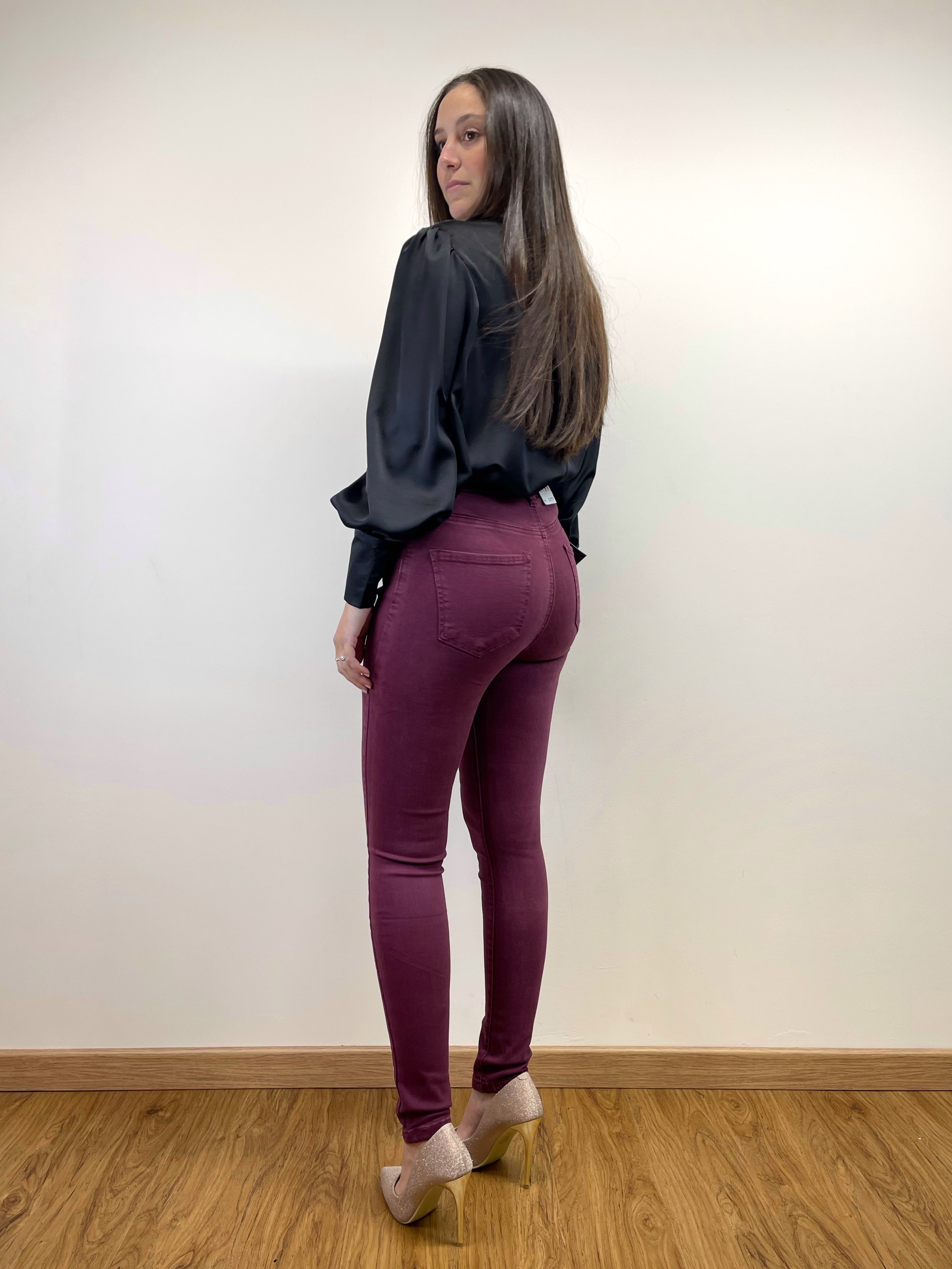 skinny jeans borgogna