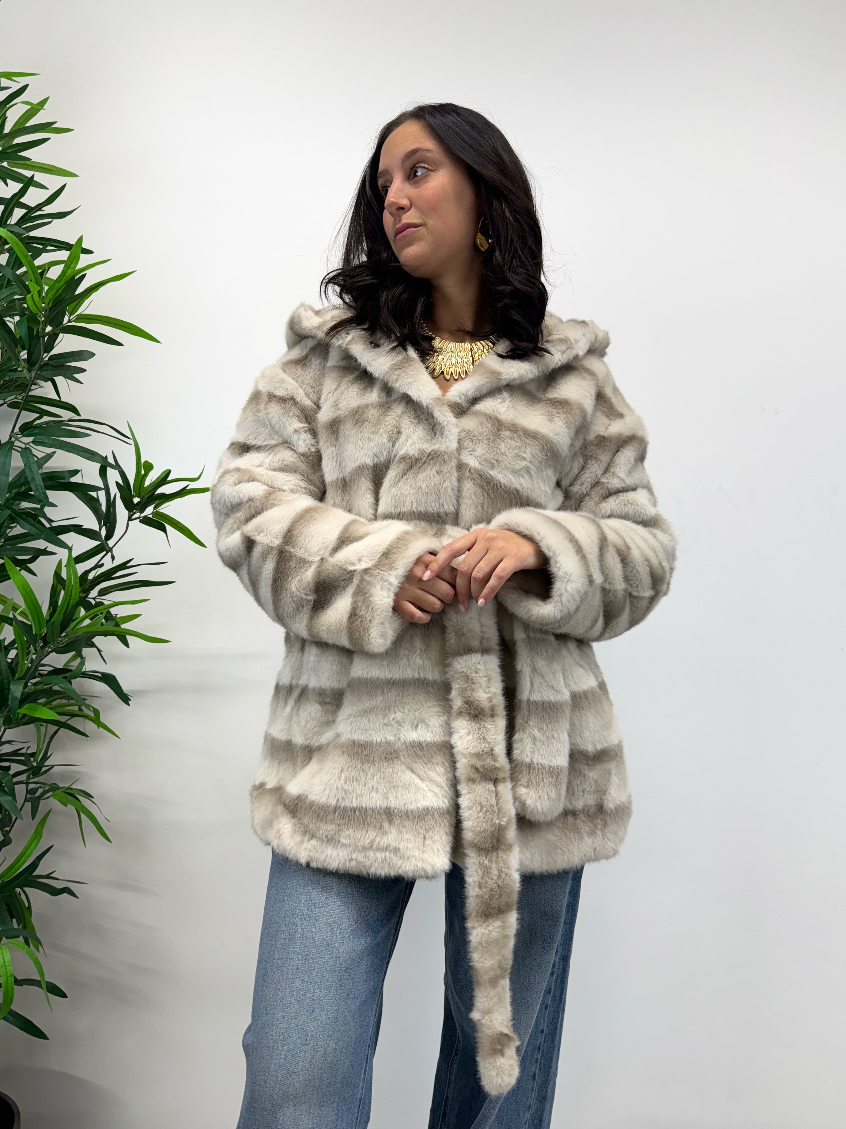 Pellicciotto ecologico beige