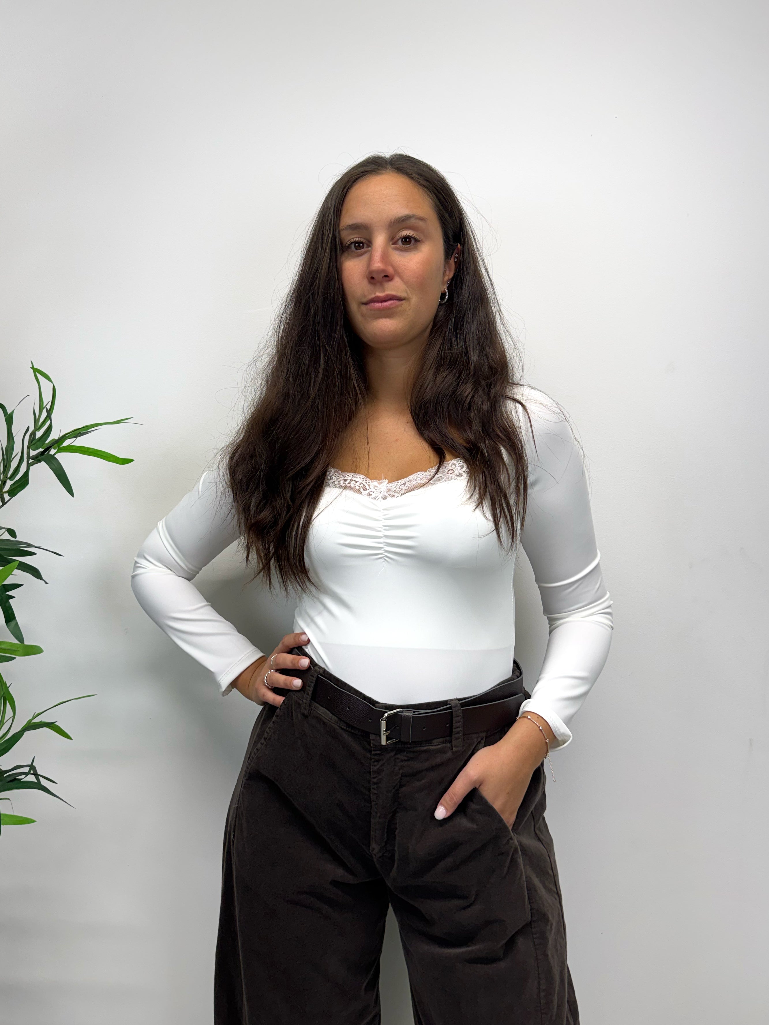 Body scollo quadrato con pizzo +colori