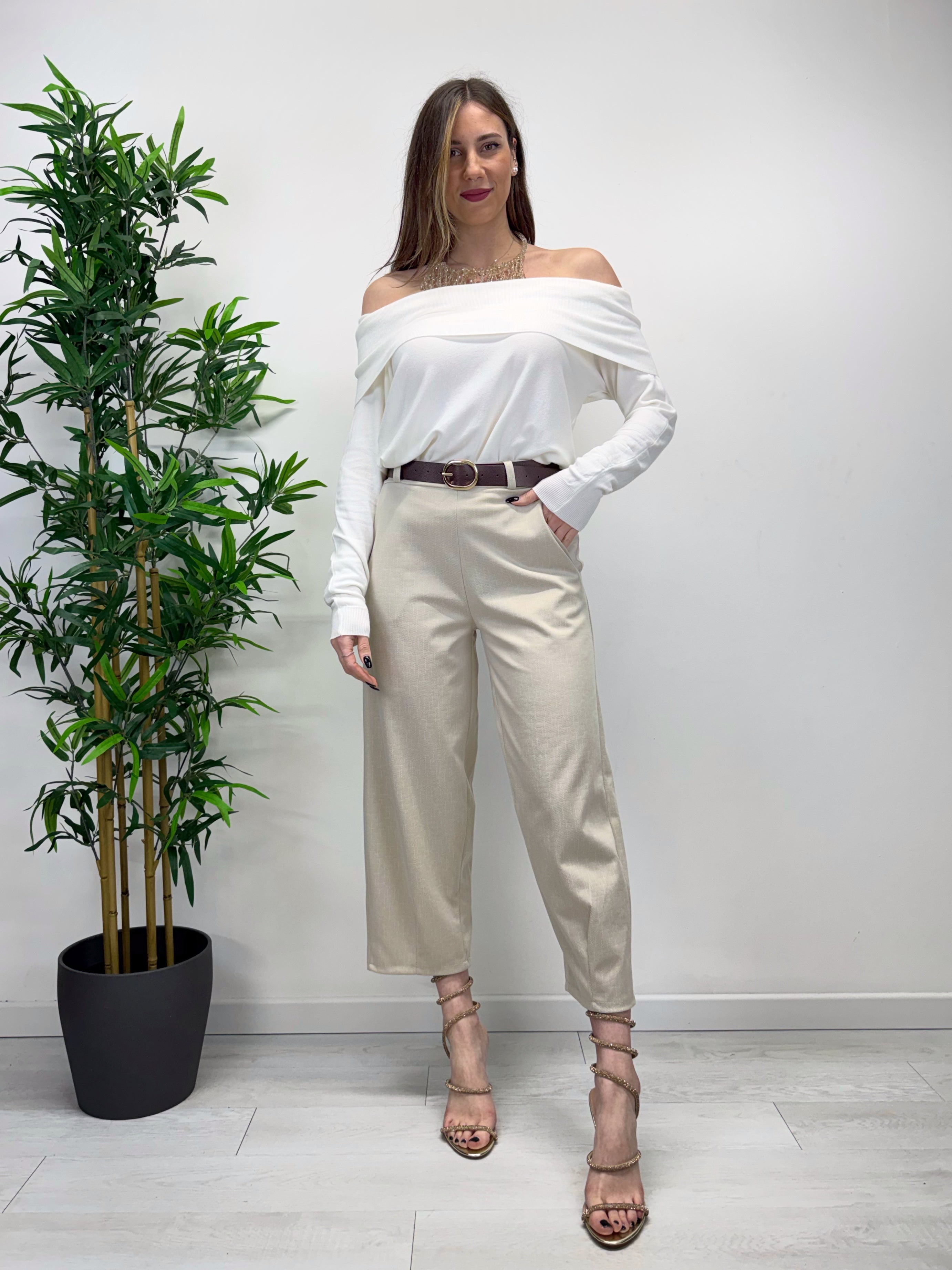 Pantaloni carrot beige