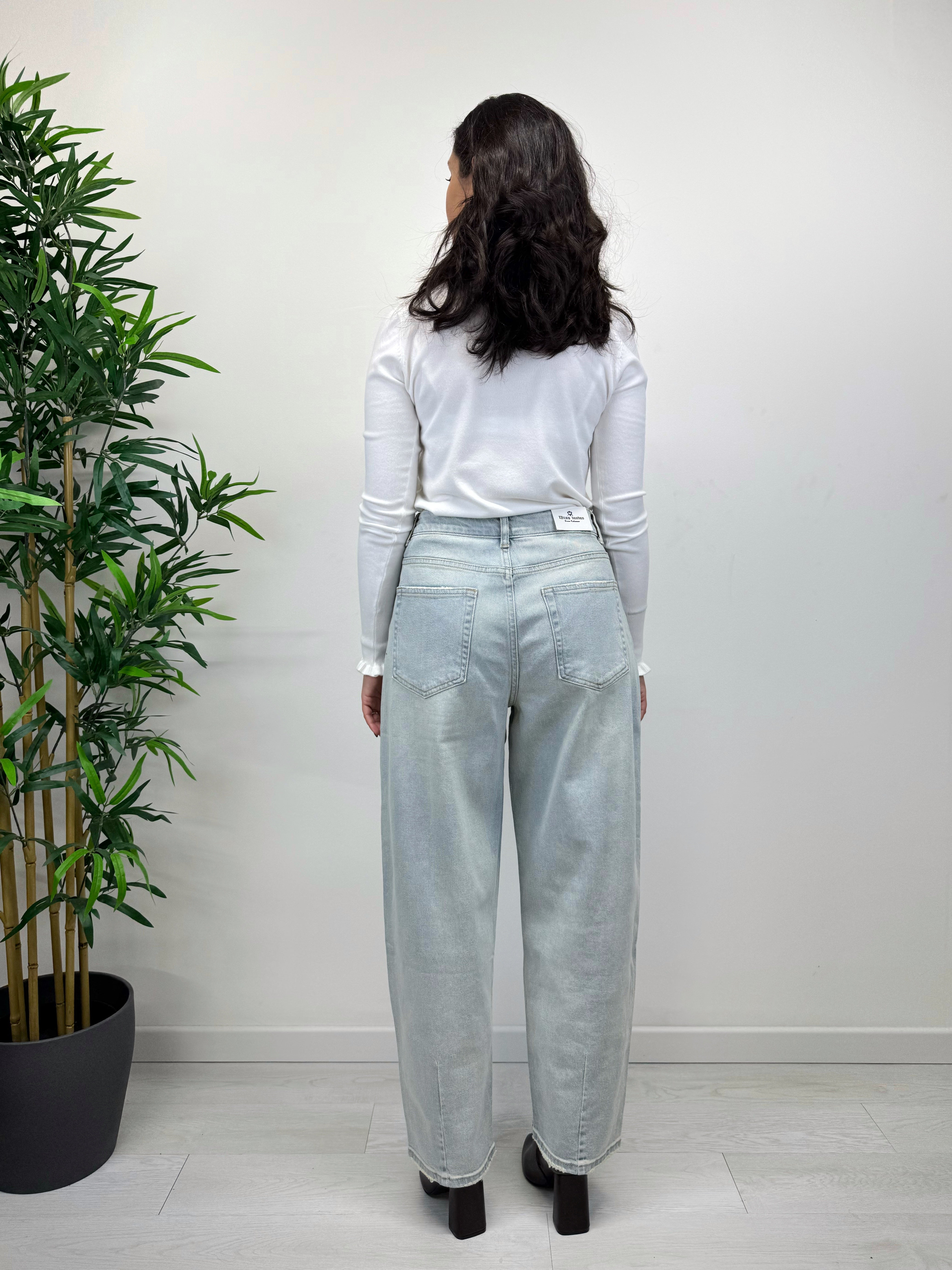 Jeans momfit lavaggio chiaro