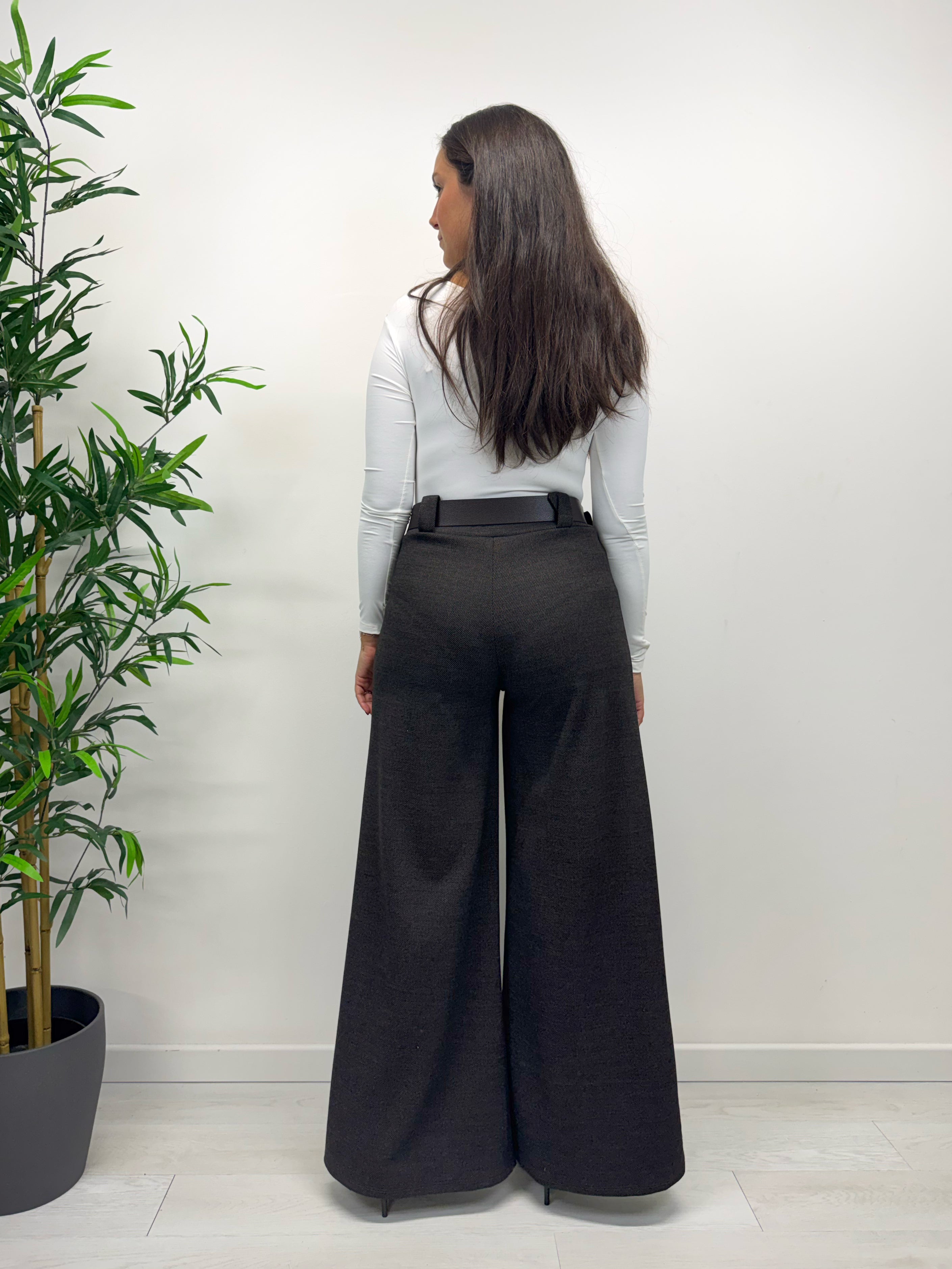 Pantaloni a palazzo spigati caffè