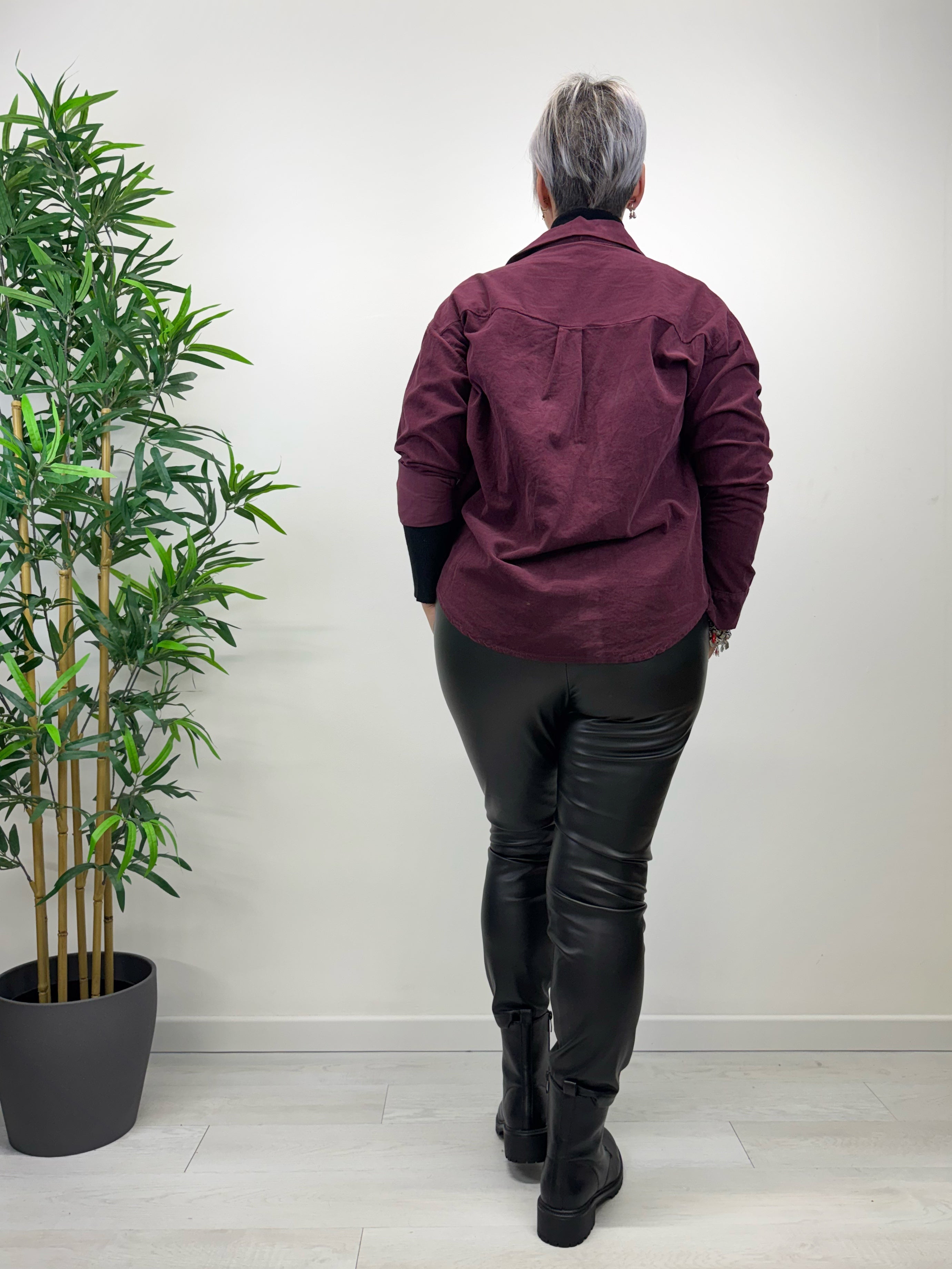 Pantaloni in ecopelle